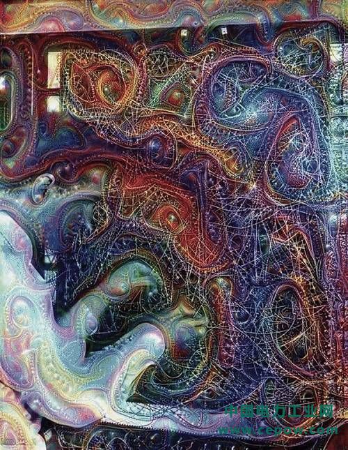 Deep Dream绘制的图片证明，深度学习或许不是完全不可理解的。虽然它们可以识别出鸟嘴、语言等熟悉的视觉特征，但和人类的认知能力相比还是有很大差距的。比如我们都知道忽略图片中的人工制品，但深度学习网络不懂这些。谷歌研究人员指出，当算法准备绘制一幅哑铃图片时，它会自动加上人的手臂，因为系统认为手臂是哑铃的一部分。